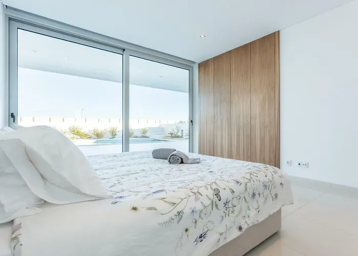 Ponta Da Piedade Villa *